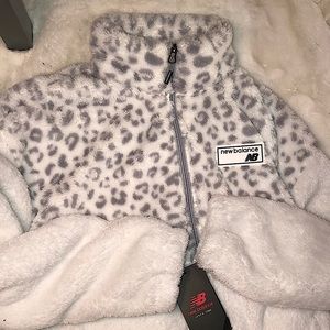 NEW BALANCE cheetah Sherpa sports jacket: NEVER WORN